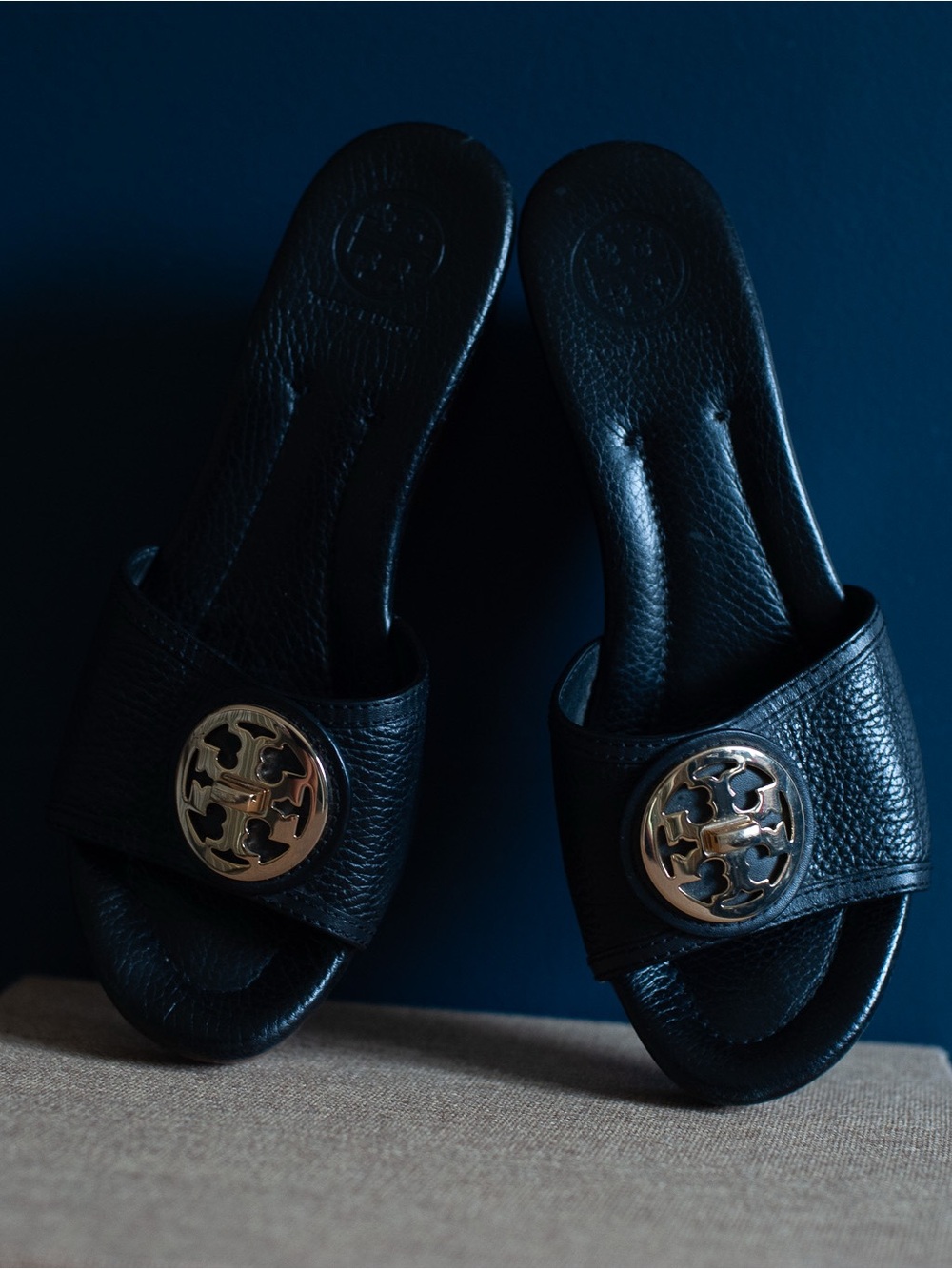 Tory Burch Selma Wooden Leather Wedges - Womens 8